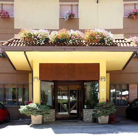 Family Hotel Como Rivisondoli Εξωτερικό φωτογραφία